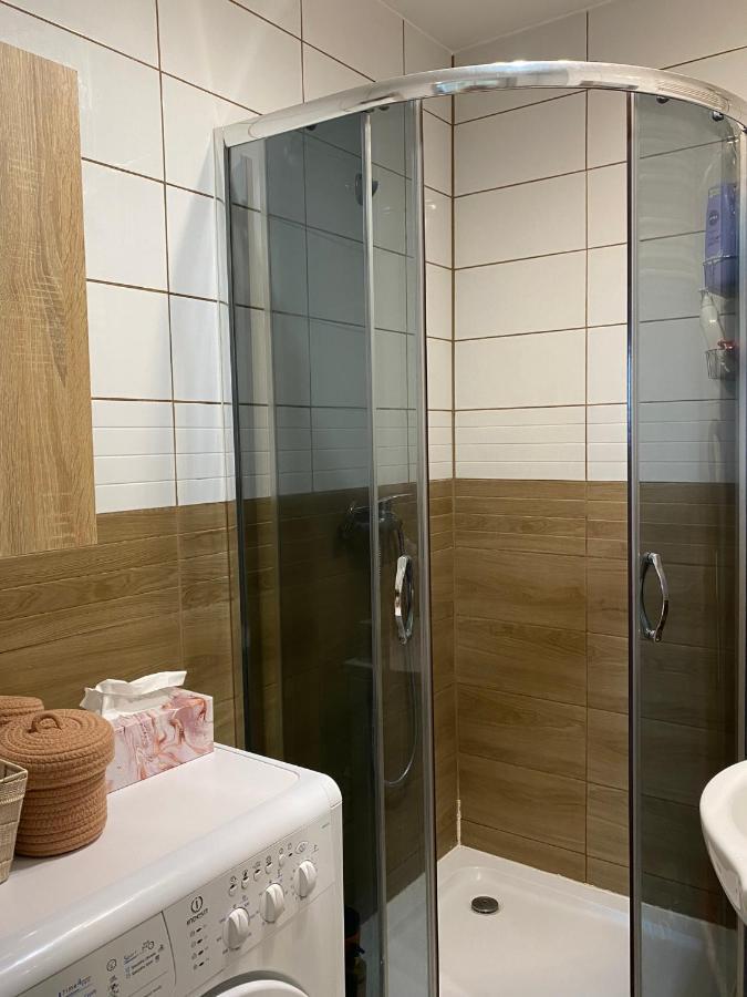 M&B Pokoj Przy Rondzie Daszynskiego Varšava Exteriér fotografie