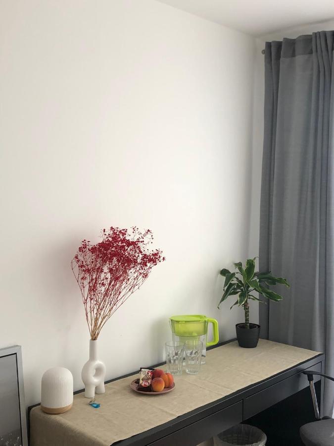 M&B Pokoj Przy Rondzie Daszynskiego Varšava Exteriér fotografie