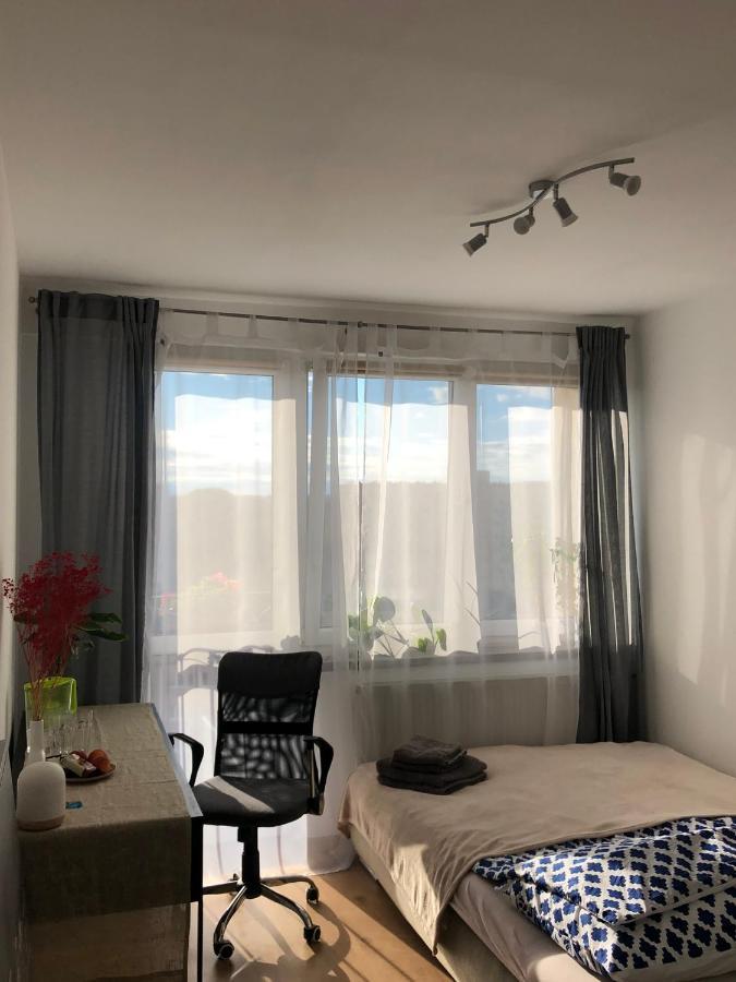 M&B Pokoj Przy Rondzie Daszynskiego Varšava Exteriér fotografie